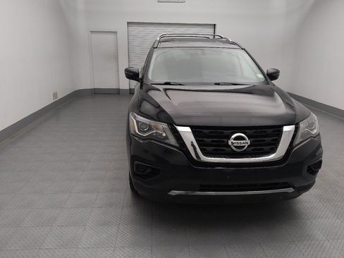Used 2019 Nissan Pathfinder S AWD/4WD image 14