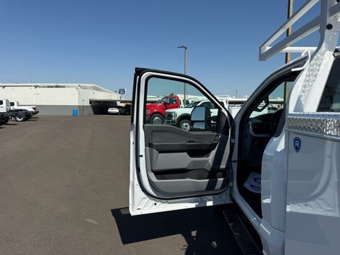 New 2026 Ford F250 XL w/ XL Chrome Package RWD image 21