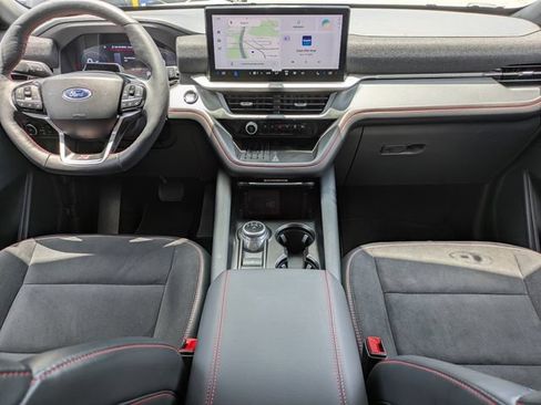 Used 2025 Ford Explorer ST AWD/4WD image 18
