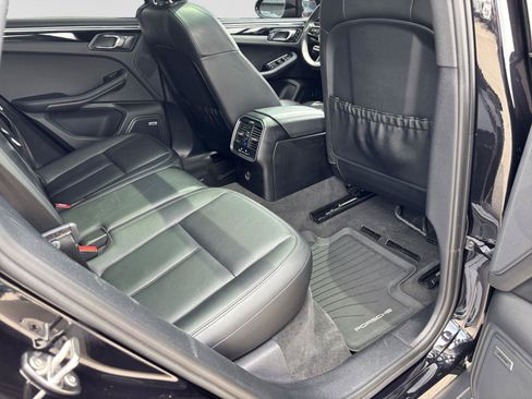 Used 2022 Porsche Macan S w/ Premium Package Plus AWD/4WD image 49