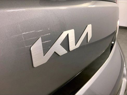 Used 2025 Kia Soul LX image 29