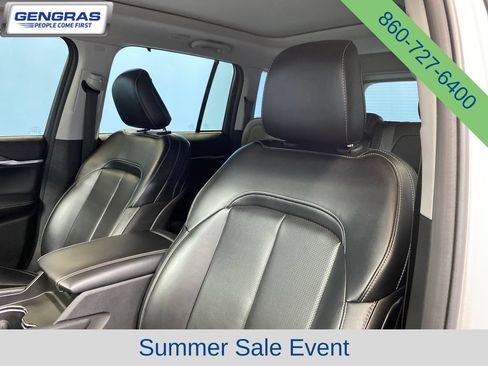 Used 2024 Jeep Grand Cherokee Limited 4xe AWD/4WD image 9
