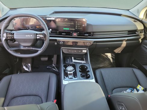 New 2027 Kia Carnival EX w/ Dark Edition Package FWD image 8