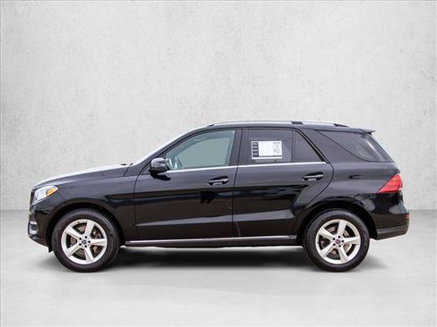 Used 2019 Mercedes-Benz GLE 400 4MATIC image 8
