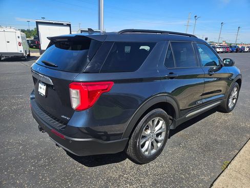Used 2023 Ford Explorer XLT w/ Equipment Group 202A AWD/4WD image 6
