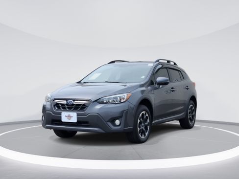 Used 2021 Subaru Crosstrek 2.0i Premium AWD/4WD image 3