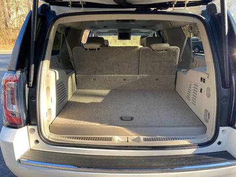 Used 2015 GMC Yukon XL Denali w/ Touring Package image 59