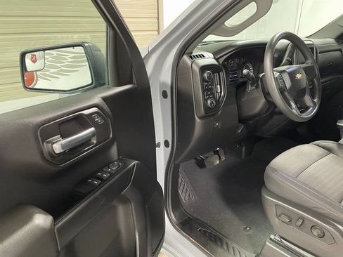 Used 2024 Chevrolet Silverado 1500 Custom AWD/4WD image 10
