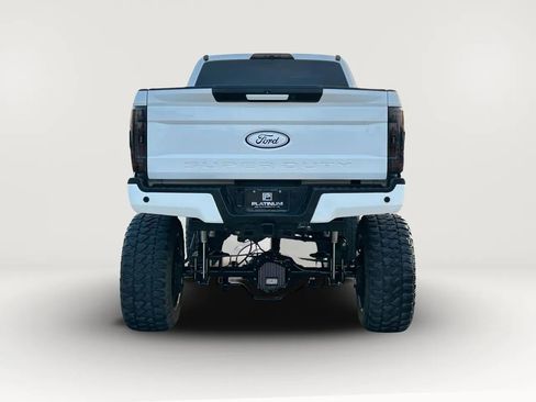 Used 2018 Ford F250 XLT w/ XLT Premium Package image 11