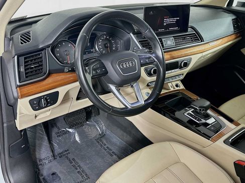 Used 2021 Audi Q5 2.0T Premium w/ Convenience Package AWD/4WD image 9
