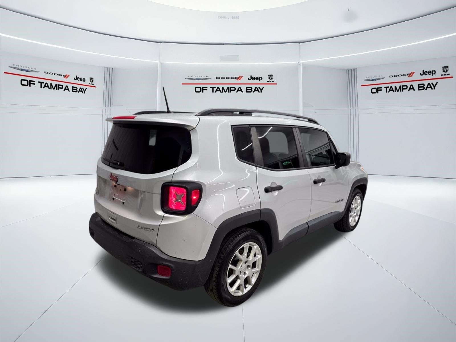 Used 2020 Jeep Renegade Sport w/ Sport Appearance Group FWD image 6