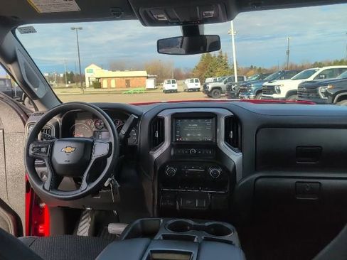 Used 2020 Chevrolet Silverado 1500 Custom w/ Custom Convenience Package image 38