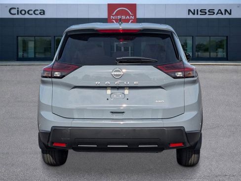 New 2026 Nissan Rogue SV w/ Cold Weather Package AWD/4WD image 4