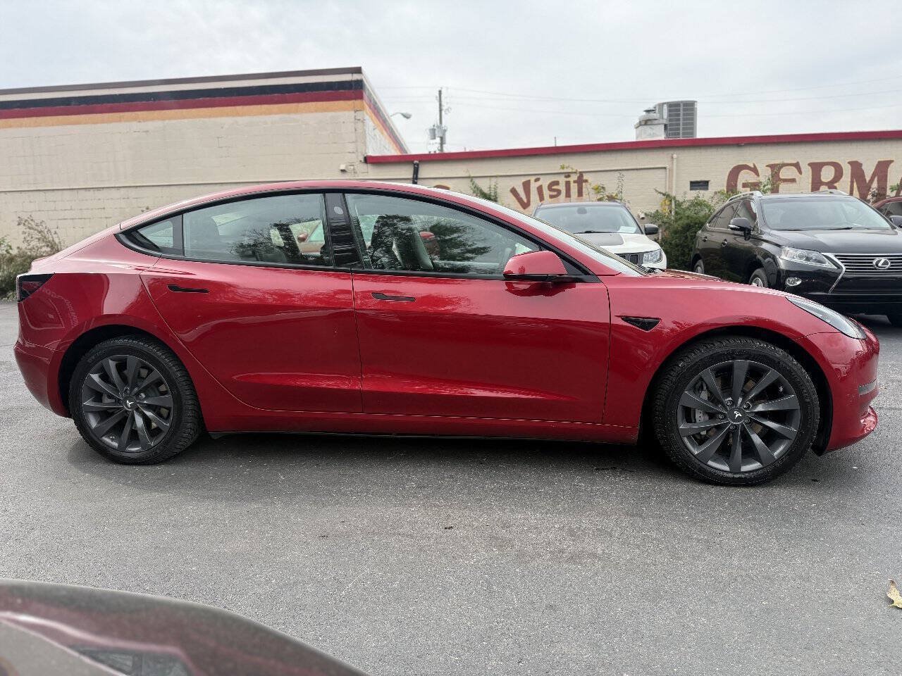 Used 2023 Tesla Model 3 Standard Range RWD image 6