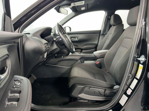 Used 2025 Honda HR-V Sport image 5