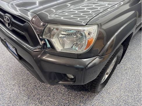 Used 2013 Toyota Tacoma 4x4 Double Cab w/ TRD Off-Road Pkg image 8