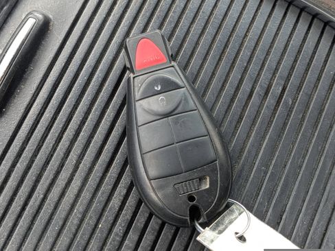 Certified 2019 Dodge Grand Caravan GT FWD image 26