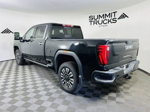 Used 2024 GMC Sierra 3500 Denali Ultimate image 3