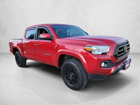 Used 2022 Toyota Tacoma SR5 w/ Technology Package RWD image 3