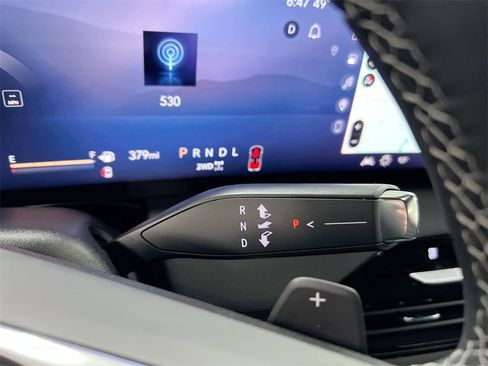 Certified 2025 Buick Enclave Sport Touring w/ Power Package image 17