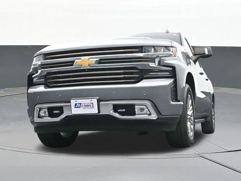 Used 2019 Chevrolet Silverado 1500 High Country w/ Technology Package image 57