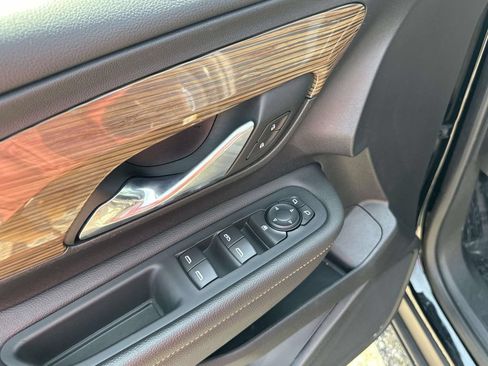 Certified 2021 GMC Terrain SLE w/ LPO, Floor Liner Package AWD/4WD image 18
