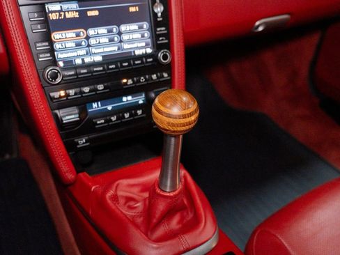 Used 2010 Porsche 911 Carrera image 38