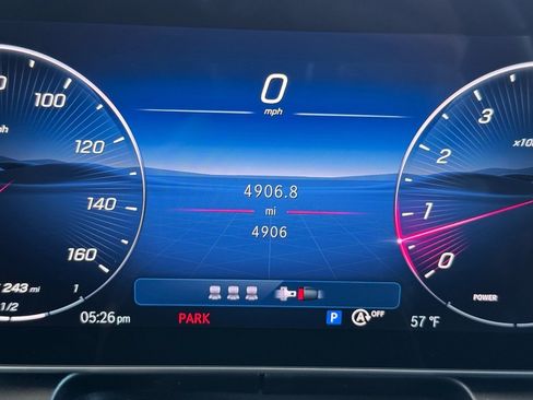 Certified 2025 Mercedes-Benz GLC 300 image 25