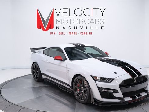 Used 2022 Ford Mustang Shelby GT500 w/ Carbon Fiber Track Pack image 12