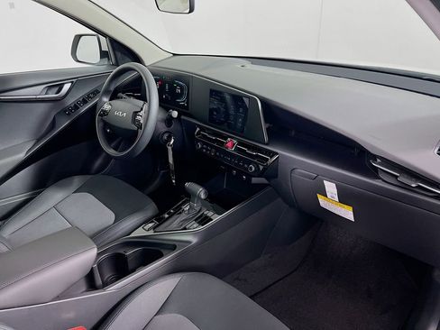 New 2026 Kia Niro LX image 22