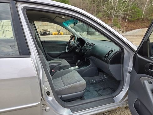 Used 2005 Honda Civic LX image 15
