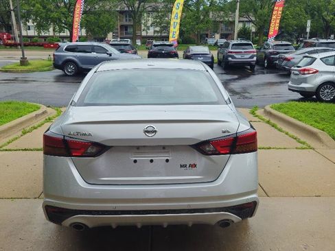 Used 2020 Nissan Altima 2.5 SL FWD image 6