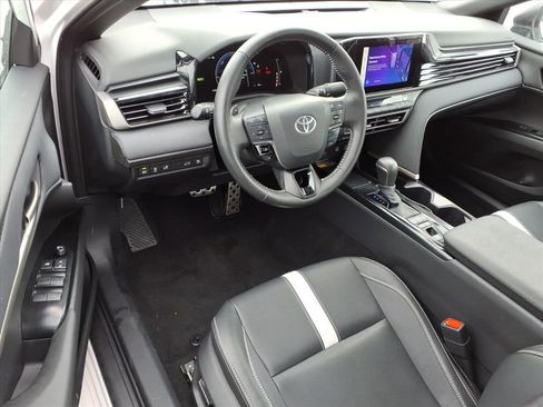 Certified 2025 Toyota Camry SE image 15