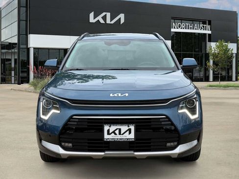 Certified 2026 Kia Niro FWD image 5
