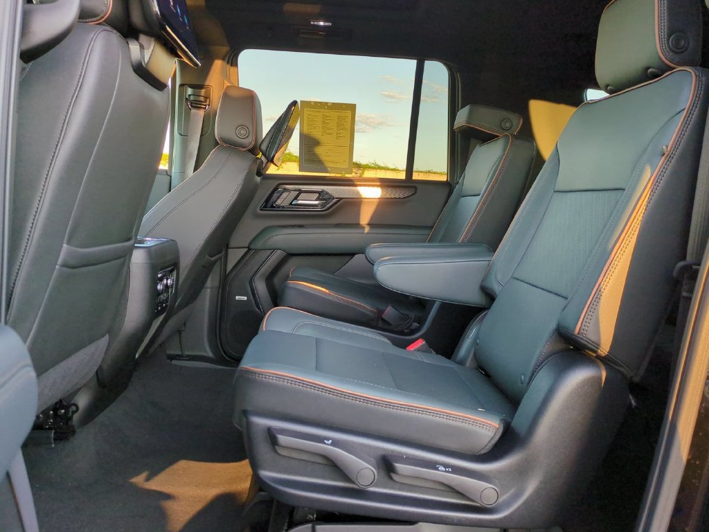 Certified 2026 GMC Yukon XL AT4 w/ AT4 Premium Plus Package AWD/4WD image 30
