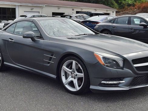 Used 2013 Mercedes-Benz SL 550 image 10