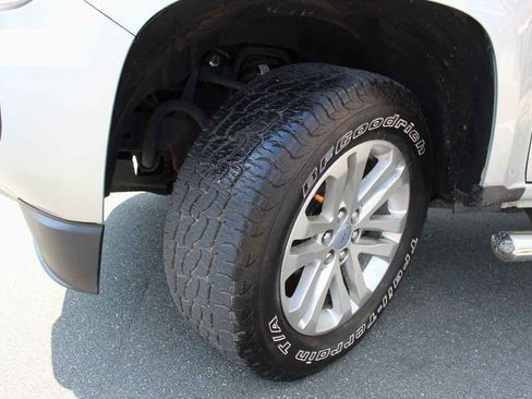 Used 2016 GMC Canyon SLT image 37