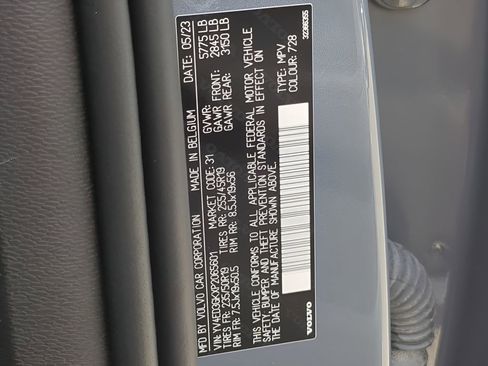 Used 2023 Volvo C40 Recharge Core image 39