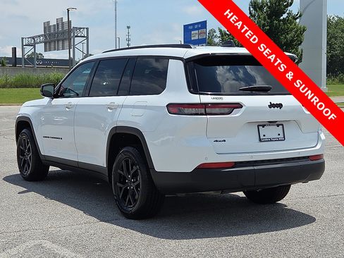Used 2024 Jeep Grand Cherokee L Altitude AWD/4WD image 4