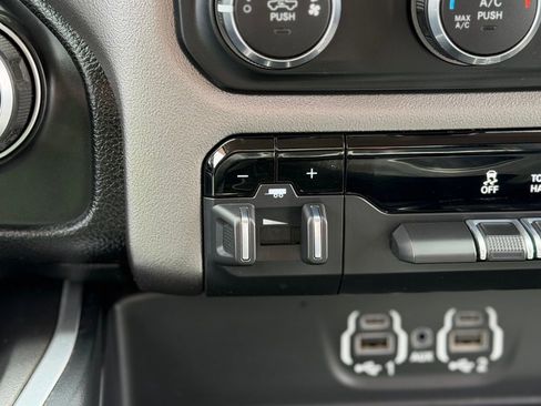 Used 2020 RAM 1500 Big Horn image 15