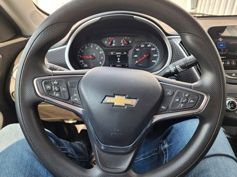 Used 2024 Chevrolet Malibu LT image 17