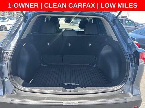 Used 2025 Toyota Corolla Cross LE FWD image 10
