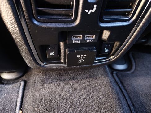 Used 2015 Jeep Grand Cherokee Limited AWD/4WD image 28