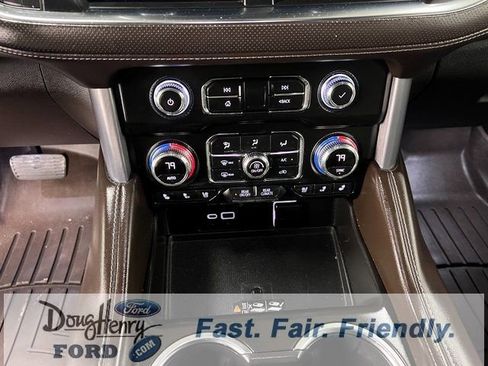 Used 2022 GMC Yukon SLT w/ SLT Premium Package image 50