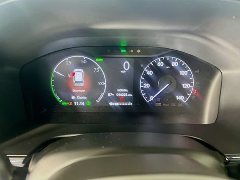Used 2025 Honda CR-V Sport image 15