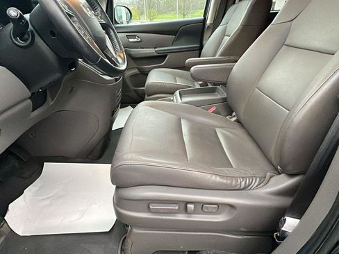 Used 2016 Honda Odyssey EX-L image 24
