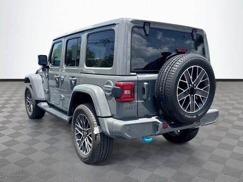 Used 2023 Jeep Wrangler Unlimited Sahara AWD/4WD image 8