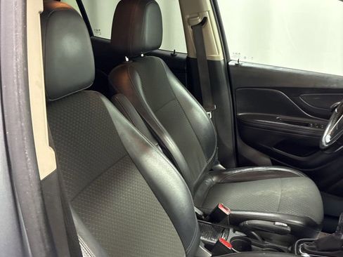 Used 2019 Buick Encore Sport Touring image 24