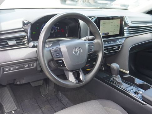 Certified 2025 Toyota Camry LE FWD image 11