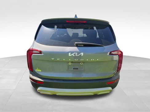 Used 2022 Kia Telluride LX FWD image 9